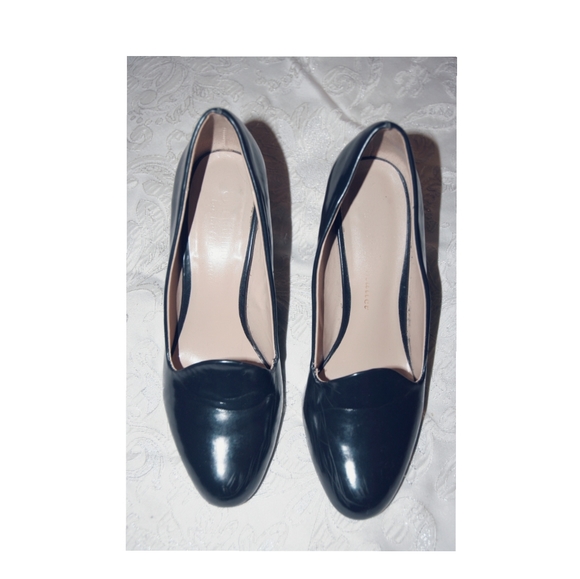 Ann Marino by Bettye Muller dark BLUE heels - Picture 4 of 8